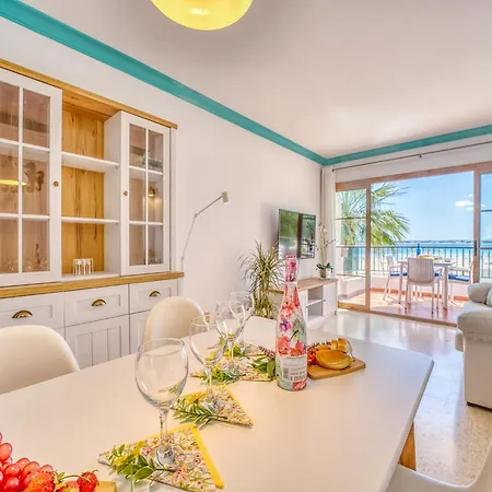 Charming Sea View In *